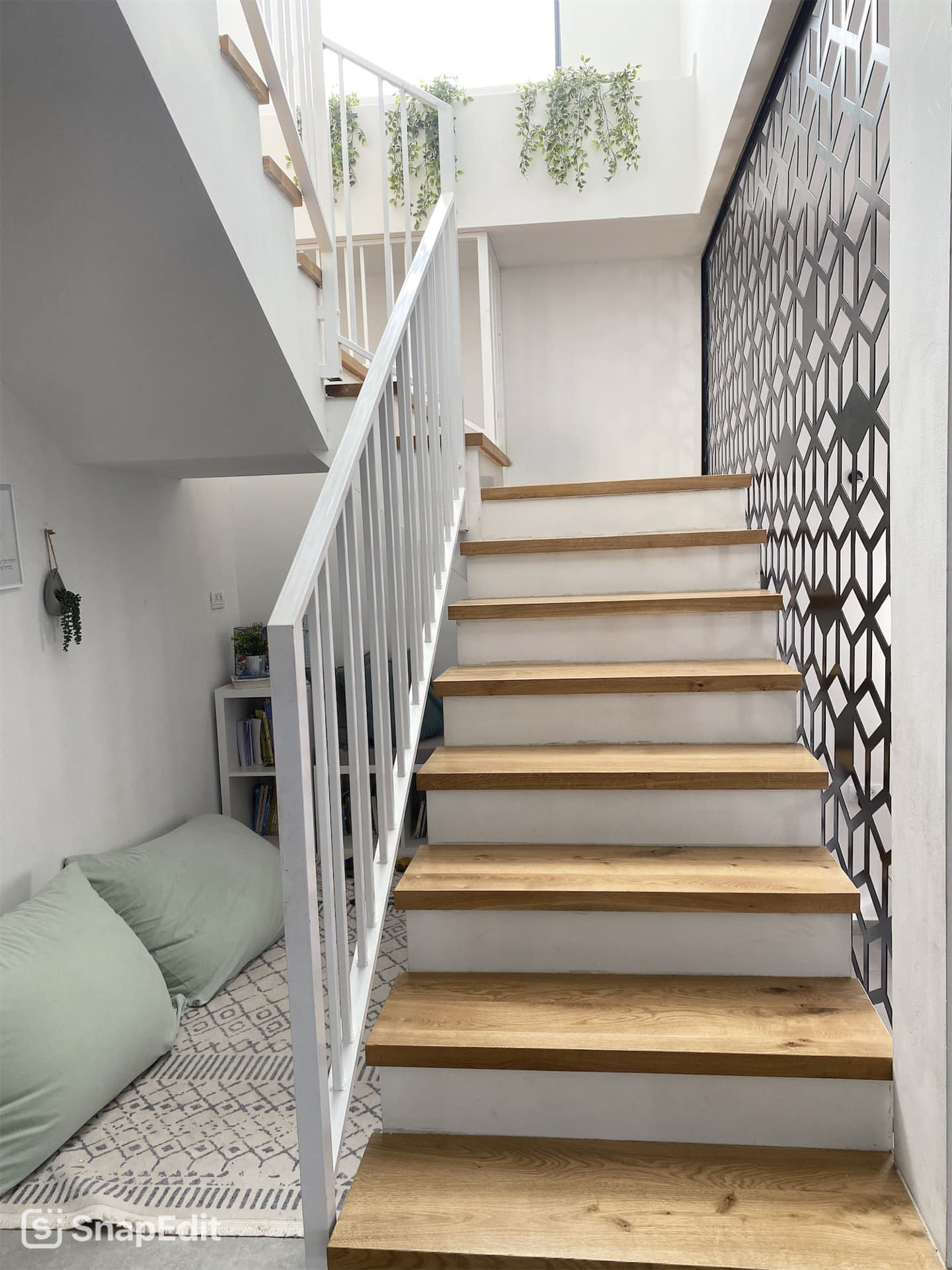 469648900_1155330452778671_228135954817050108_n- web